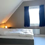 Σπίτι διακοπών 5 Bedroom House At Hakallestranda