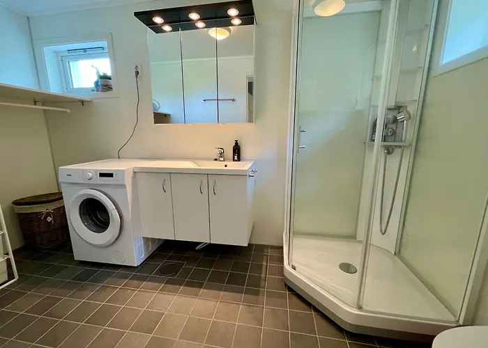 5 Bedroom House At Hakallestranda * Sandvik (More og Romsdal)