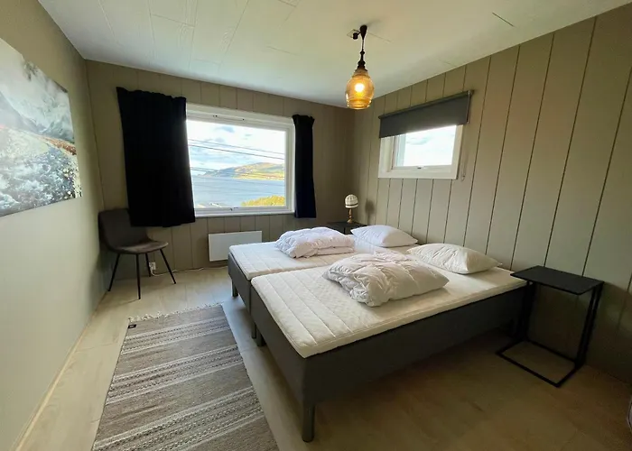 Tatil Evi 5 Bedroom House At Hakallestranda Sandvik (More og Romsdal)
