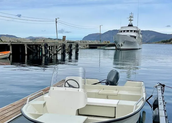 Tatil Evi 5 Bedroom House At Hakallestranda